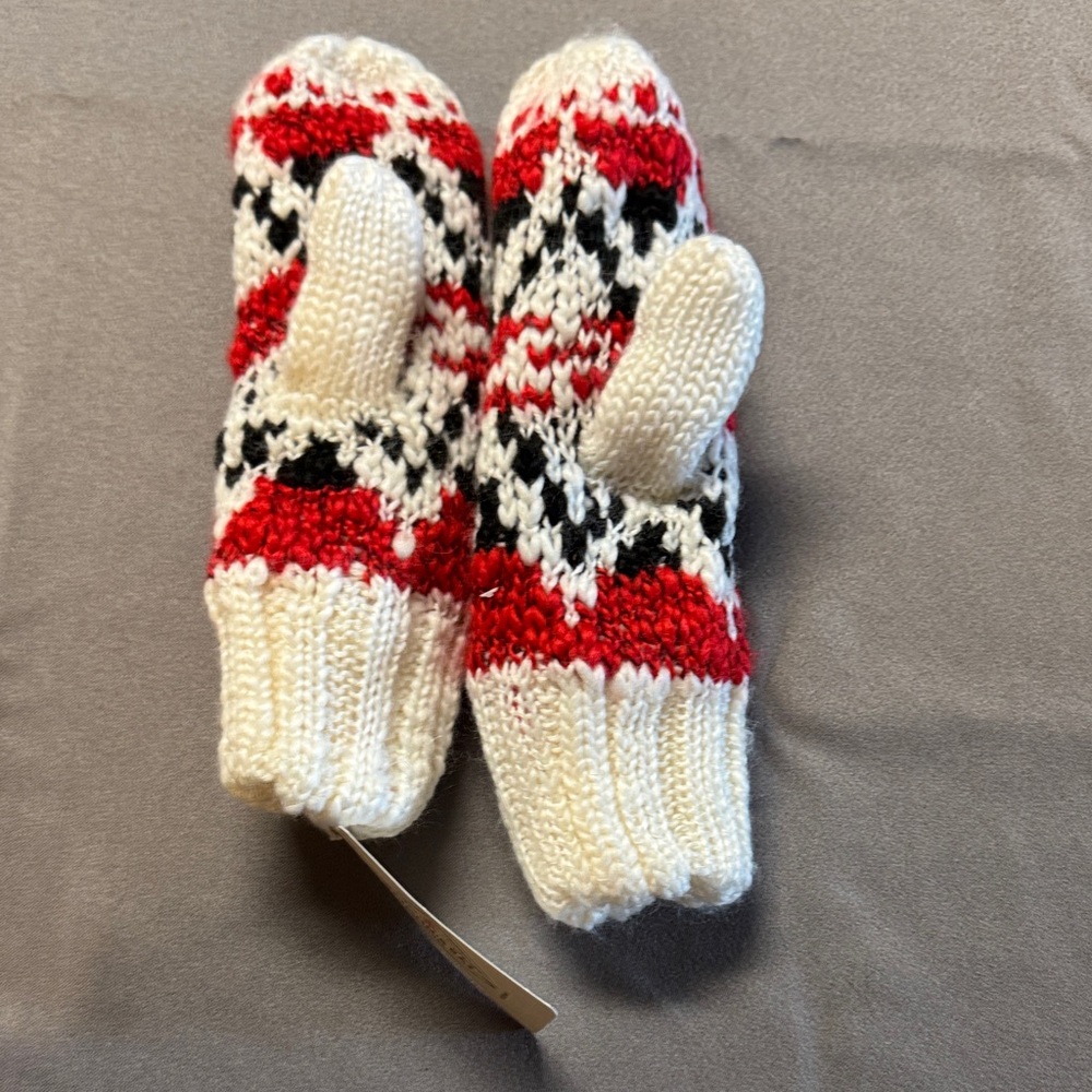 St. John's Bay Red and Black Patterned Mittens